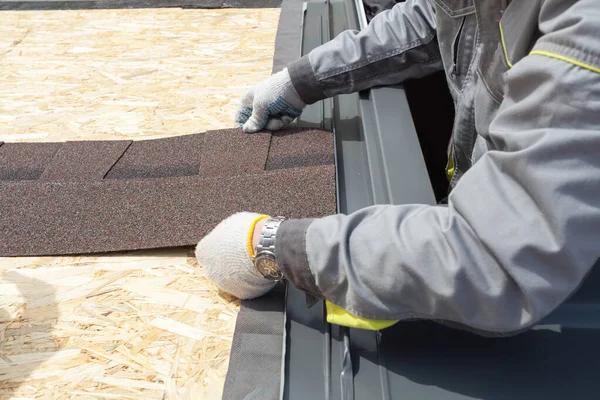 Choosing the Right Roofing Contractor in Sarasota