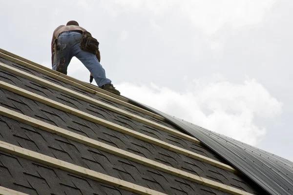 From Tear-Off to Finish – Blaine Roof Installers You Can Count On