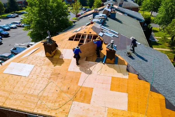 Fast & Efficient Roof Replacement in Orlando by Certified Contractors